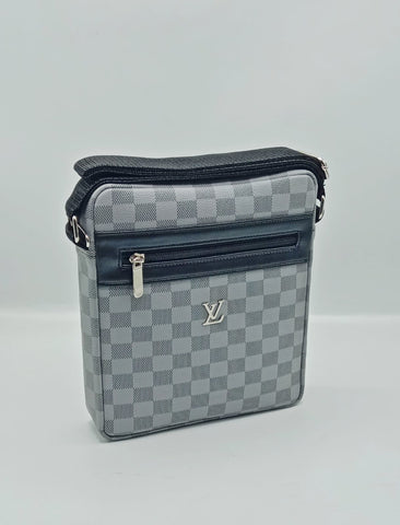 THE LUXURY LV AND GUCCI BAG